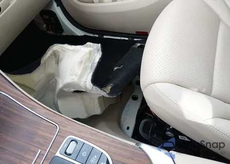 2022 Mercedes-Benz Glc 300 4Matic Suv z USA, uszkodzony, nr VIN W1N0G8EB3NV387473